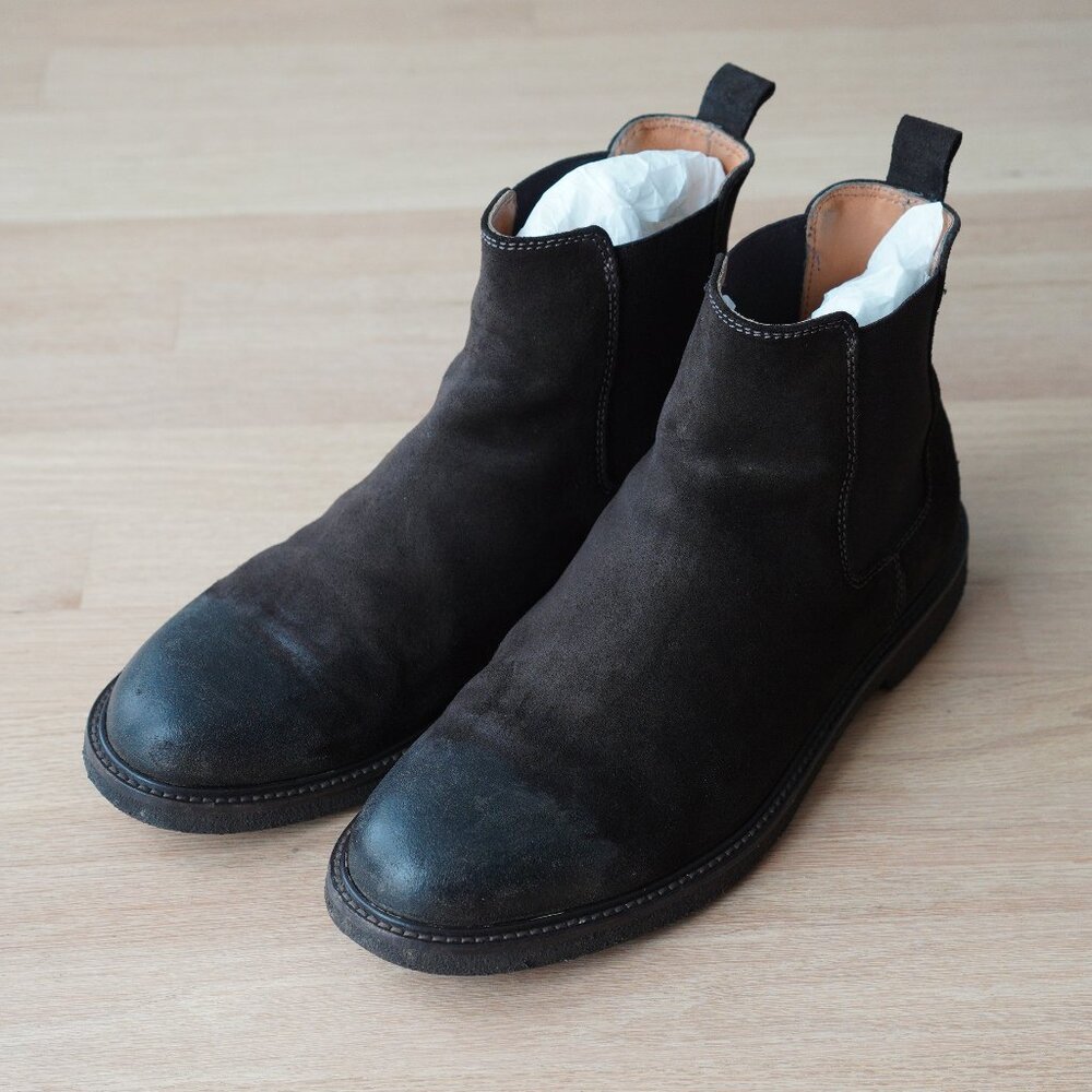 Bruno Magli brown suede Chelsea boots